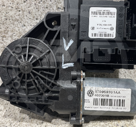 Skoda Octavia  Motor Fensterheber vorne