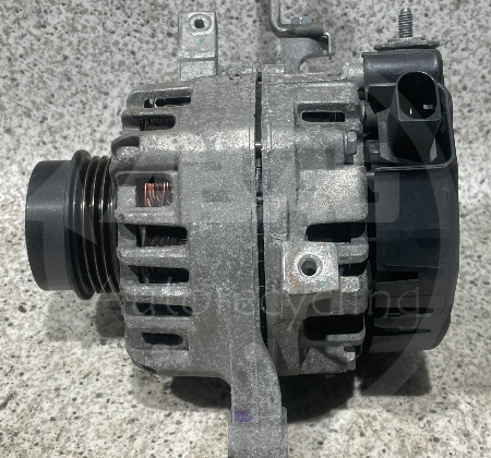 Toyota Yaris  alternator lichtmaschine