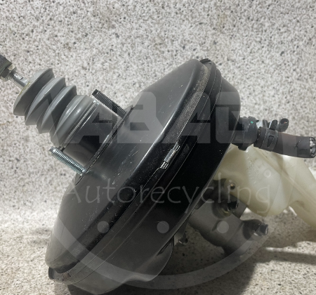 Toyota Yaris  Bremskraftverstärker
