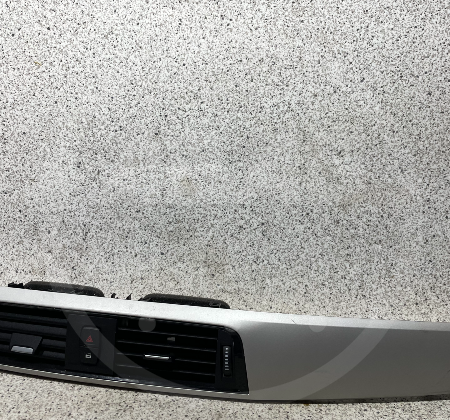 BMW 1-serien 118 Luftdüssen innenraum