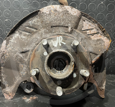 Subaru Forester  Achsschenkel vorn rechts