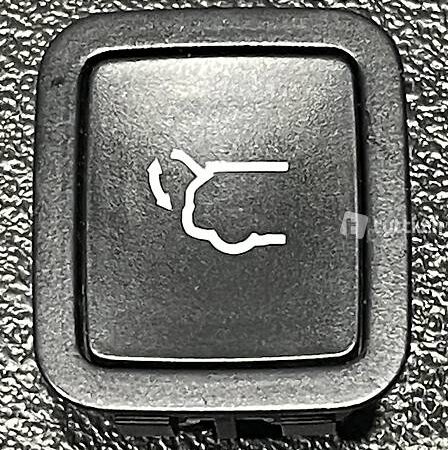 68233955AA Heckklappenschalter Jeep Cherokee 2.2TD