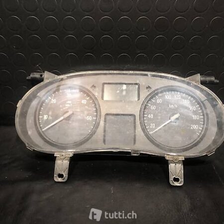P8201297595F Tacho Opel Vivaro 2.0CDTI