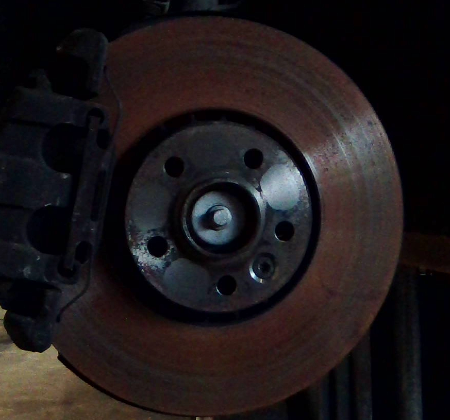 Volvo XC60  Achsschenkel vorne links
