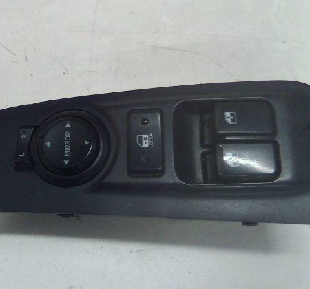 Hyundai H-1  Fensterheberschalter