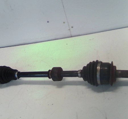 Suzuki SX4  Antriebswelle vorne rechts