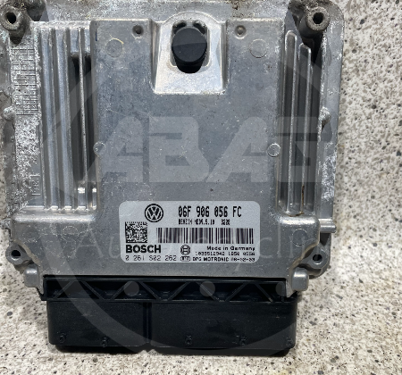 VW Passat  Motorsteuergerät
