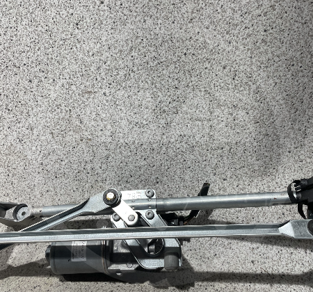 BMW X-serien X1 Wischermotor vorne