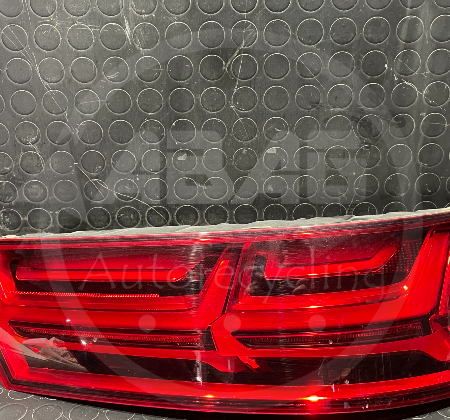 Audi Q7  Rückleuchte rechts