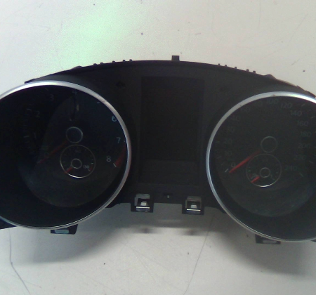 VW Golf  Kombiinstrument Tacho