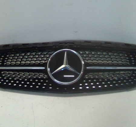 Mercedes-Benz C-CLASS  Kühlergrill