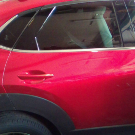 Mazda CX-30  Türe hinten