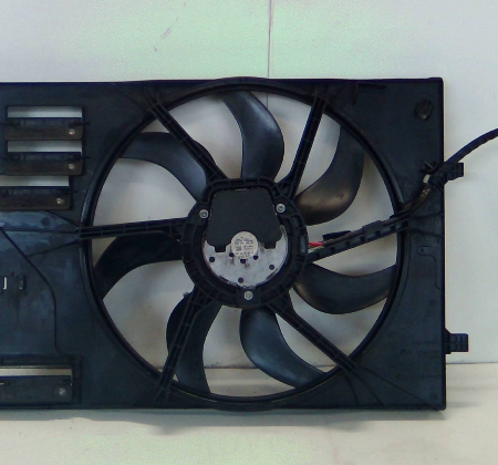 VW Touran  Elektrolüfter Lüftermotor (Kühler)