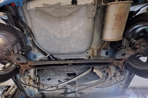 Suzuki Ignis  Achs hinten Achskörper