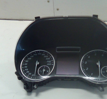 Mercedes-Benz B-CLASS  Kombiinstrument Tacho