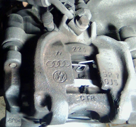 VW Touran  Bremszange Bremssattel hinten