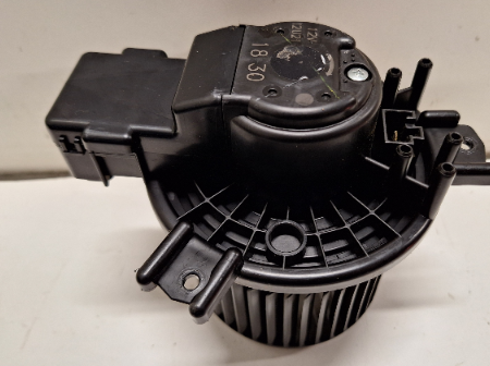 Suzuki Ignis  Gebläsemotor Lüfter