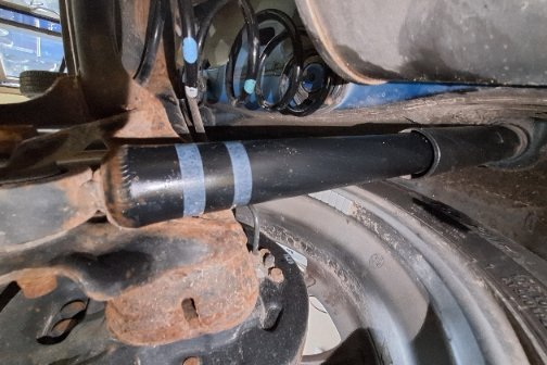 Suzuki Ignis  Federbein Stossdämpfer hinten