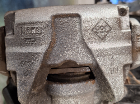 Renault Clio  Bremszange Bremssattel vorne