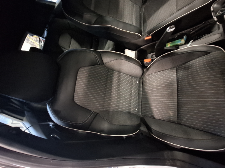 Renault Clio  Beifahrersitz