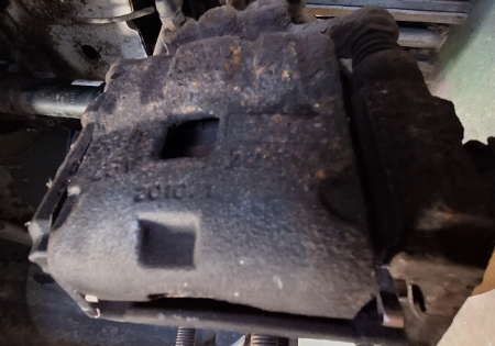 Ford Fiesta  Bremszange Bremssattel vorne
