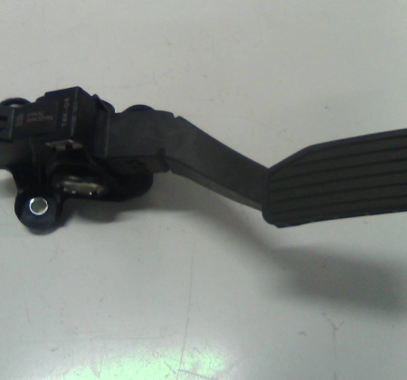 Honda HR-V  Gaspedal