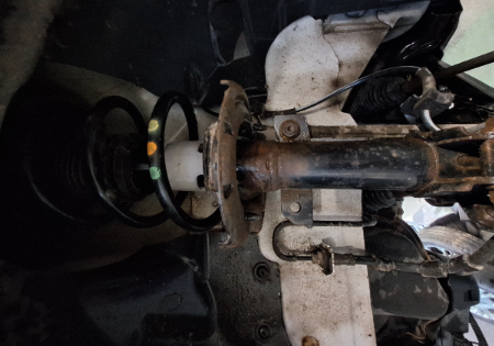 Ford Fiesta  Federbein Stossdämpfer vorne