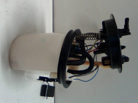 VW Golf  Kraftstoffpumpe Tankgeber