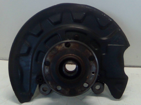 VW Golf  Achsschenkel vorne links