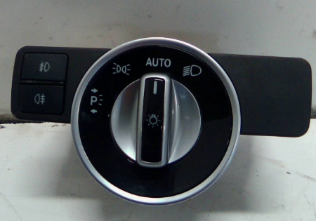 Mercedes-Benz A-CLASS  Lichtschalter