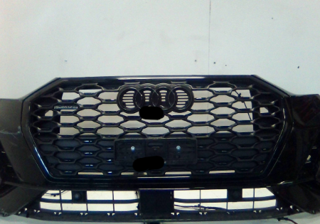 Audi Q3  Stossfänger Stossstange vorne