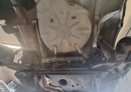 Dacia Logan  Achs hinten Achskörper