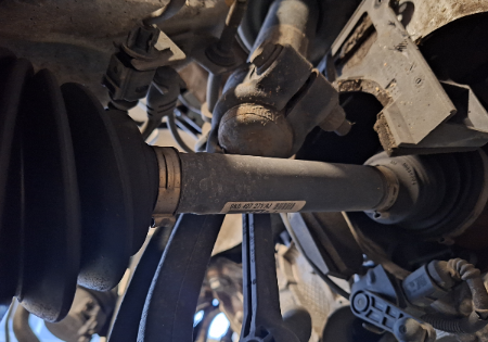 Audi A5  Antriebswelle vorn links