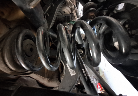 Audi Q3  Federn hinten