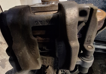 Audi Q3  Bremszange Bremssattel hinten