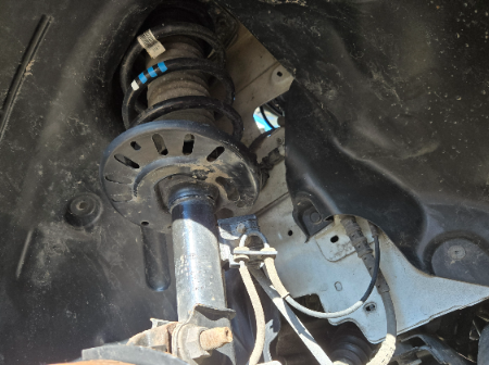 Toyota Proace  Federbein Stossdämpfer vorne