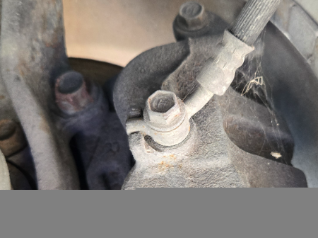 Nissan Pathfinder  Bremszange Bremssattel vorne