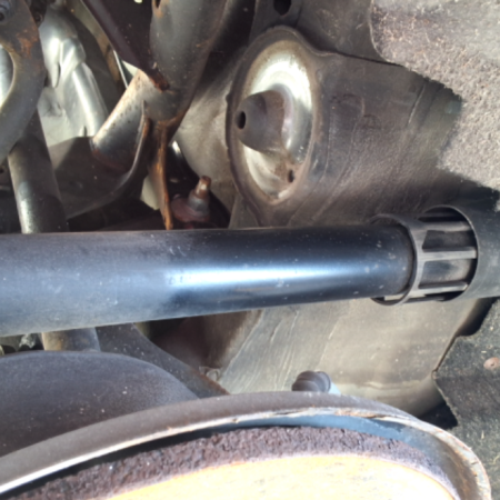 VW Golf  Federbein Stossdämpfer hinten