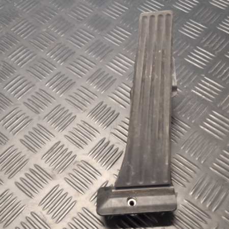 BMW 2-Serien 220 Gaspedal