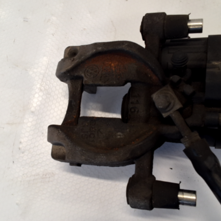 VW Golf  Bremszange Bremssattel hinten