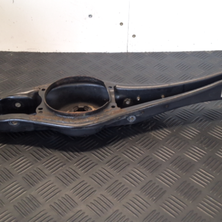 VW Passat  Querlenker hinten links