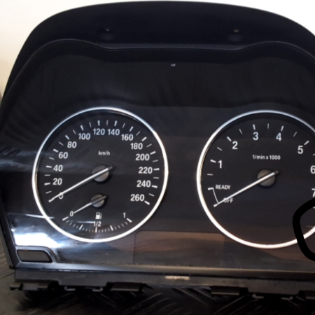 BMW 2-Serien 220 Kombiinstrument Tacho