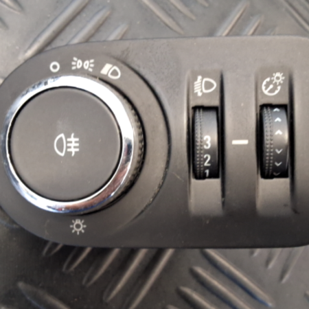 Opel Zafira  Lichtschalter