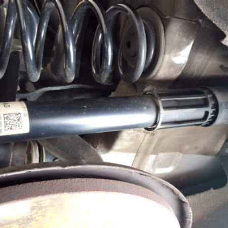 VW Passat  Federbein Stossdämpfer hinten