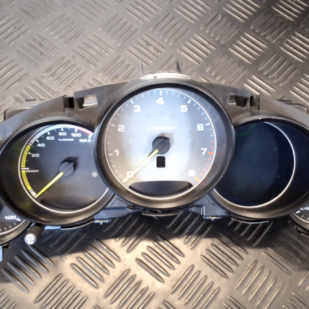 Porsche Panamera  Kombiinstrument Tacho