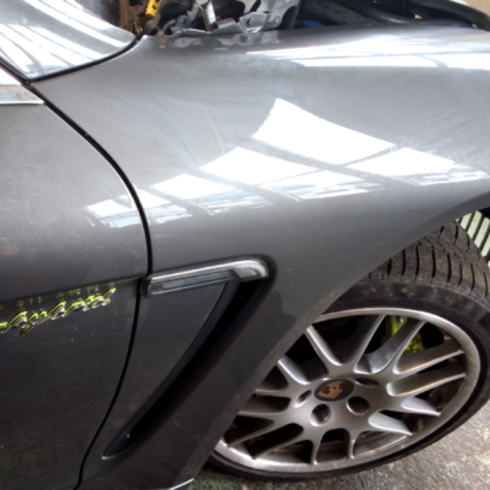 Porsche Panamera  Kotflügel vorn