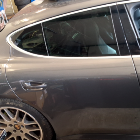 Porsche Panamera  Türe hinten