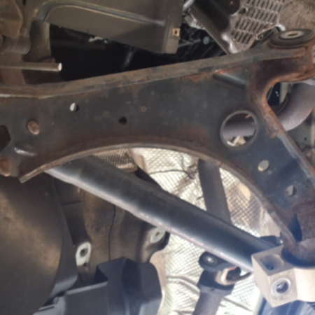 VW Golf  Querlenker vorn rechts