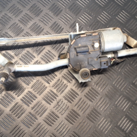 VW Touran  Wischermotor vorne