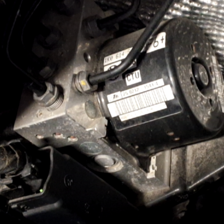 VW Golf  ABS Bremsaggregat